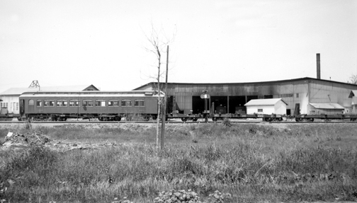 Roundhouse and turntable